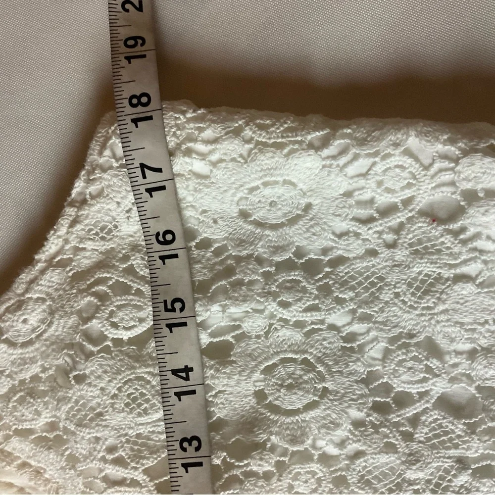Abercrombie & Fitch White Crochet Lace Top